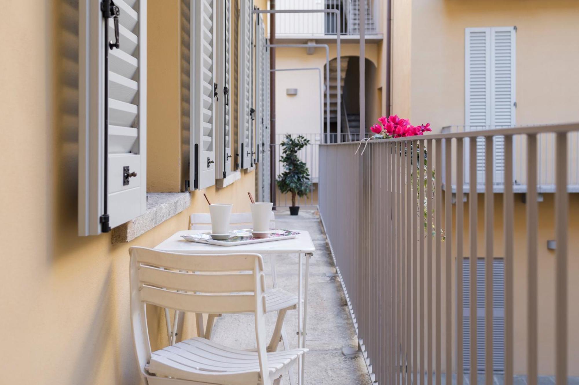 Domus Apartments Como - By Relais Di Giada Εξωτερικό φωτογραφία