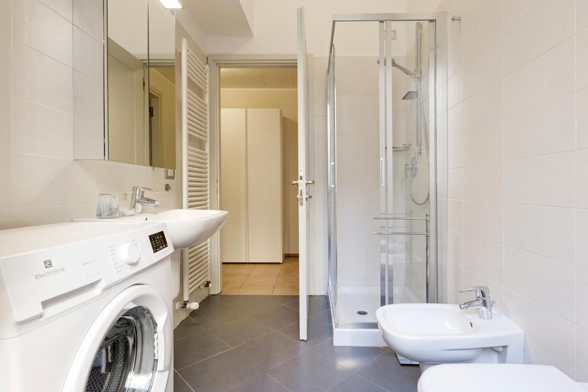 Domus Apartments Como - By Relais Di Giada Εξωτερικό φωτογραφία